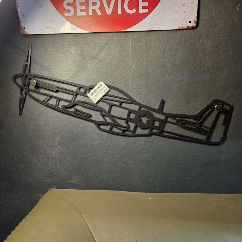 P51 SILHOUETTE METAL